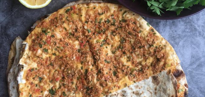 vegan lahmacun tarifi evde nasıl yapılır